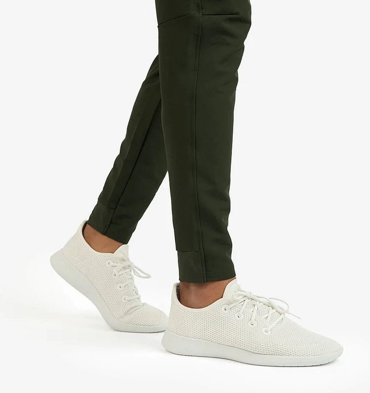 Stretchable Skinny Fit Pants for Men