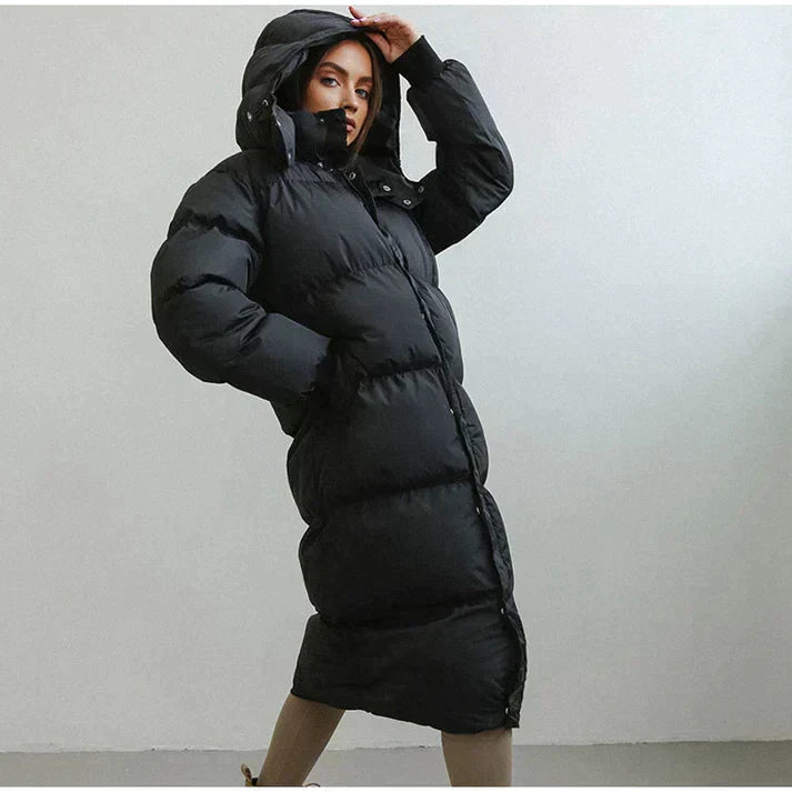 Waterproof Insulated Women's Jacket for Outdoor Adventures
