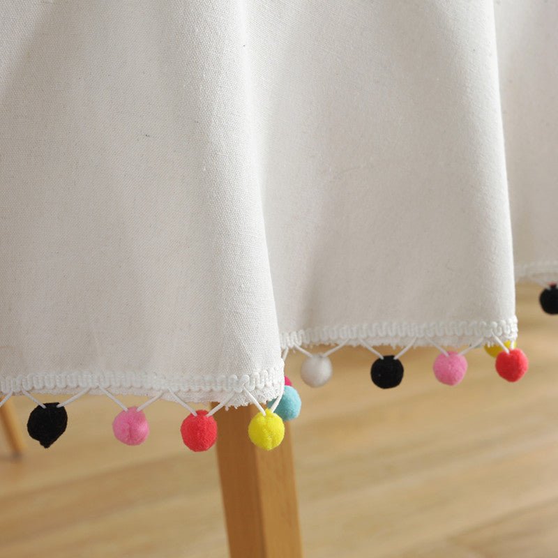 Cotton Fiesta White Tablecloth with Pompom Edge