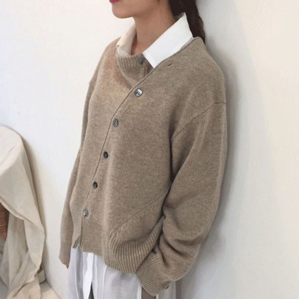 Comfortable Knit Cardigan with Playful Button Closure