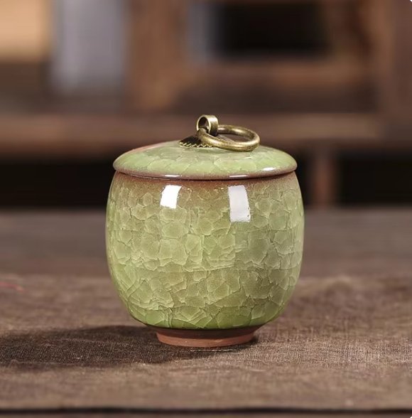Handcrafted Cat-Shaped Ceramic Pet Urn
