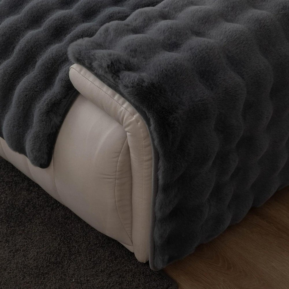 Plush Rabbit Fur Dog Sofa Cover with Anti-Slip Backing