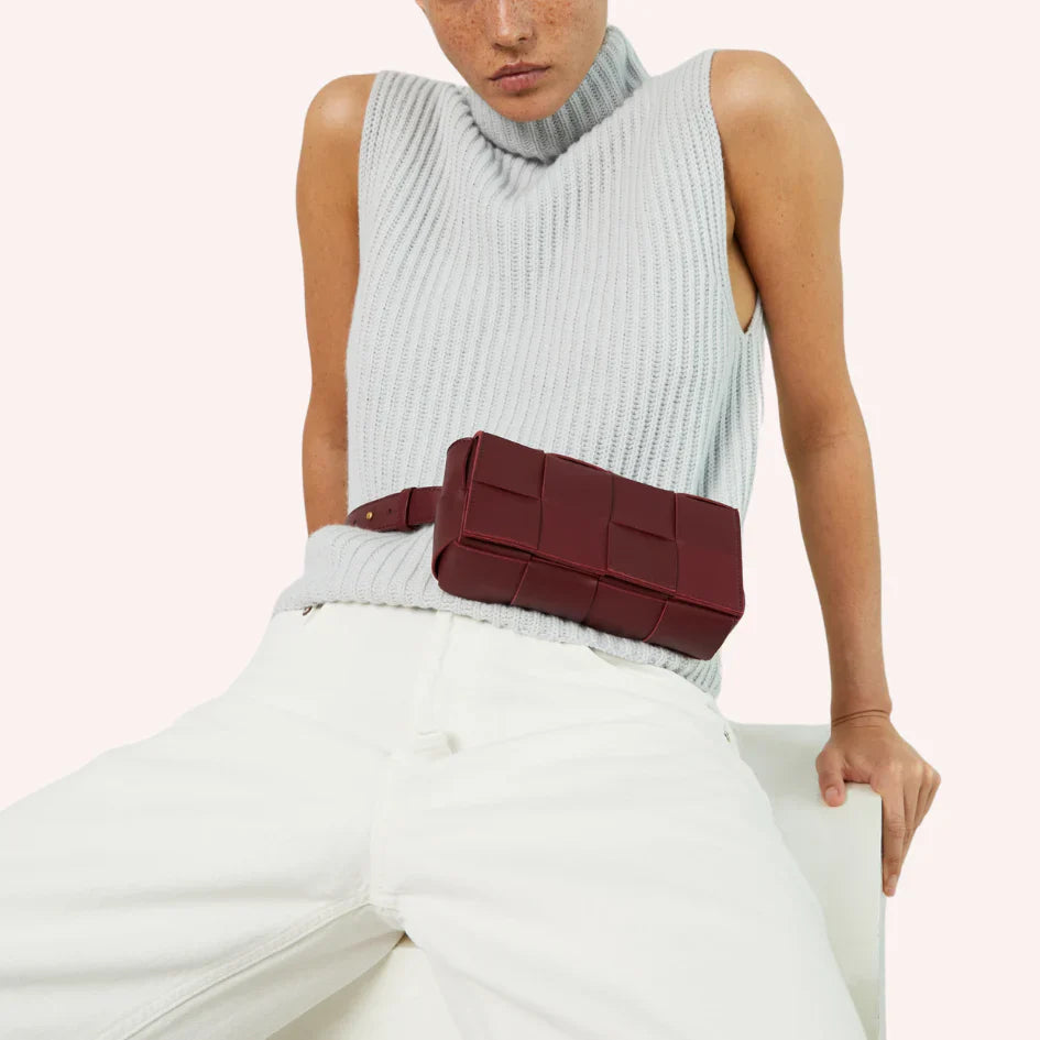 Luxurious Women's Belt Bag for On-the-Go Style