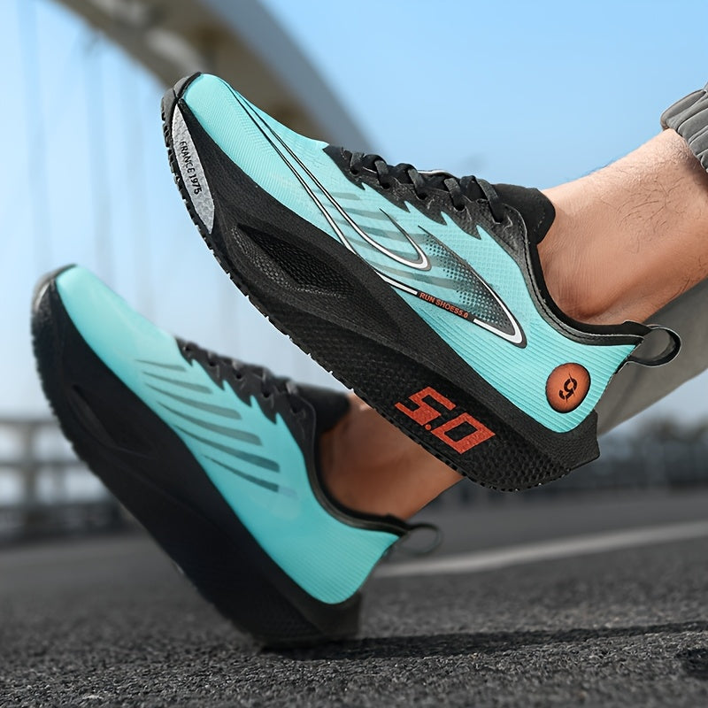 Mid-Top Sports Shoes for Running and Training