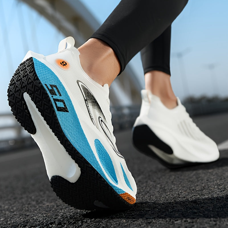 Mid-Top Sports Shoes for Running and Training