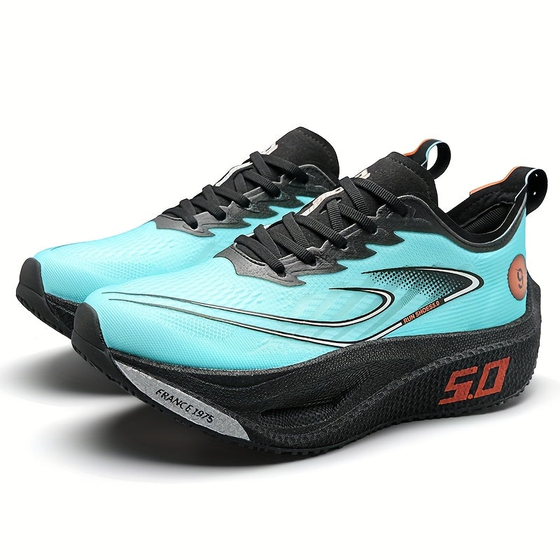 Mid-Top Sports Shoes for Running and Training