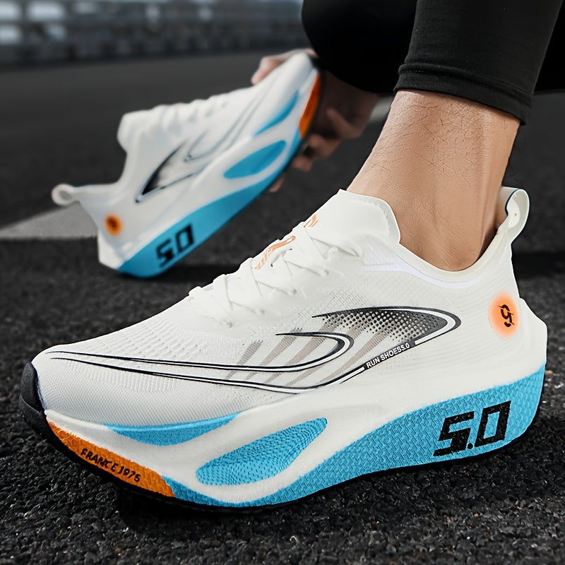 Mid-Top Sports Shoes for Running and Training