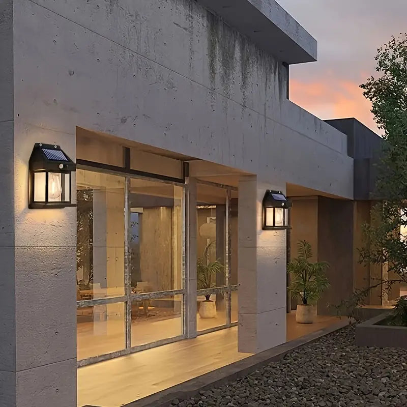 Solar Outdoor Motion Sensor Lamp with Automatic Activation
