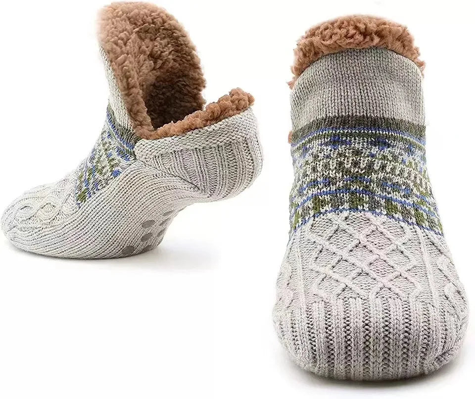 Snow Pattern Plush Warm Socks with Non-Slip Grip