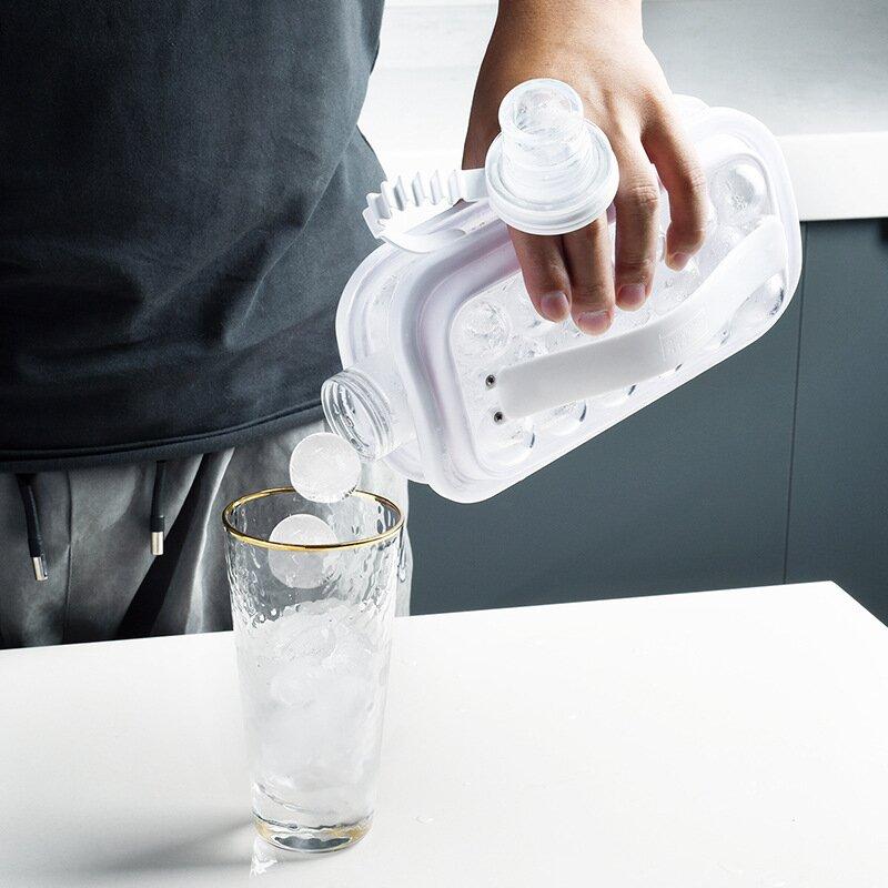 2-in-1 Insulated Ice Cube Carrier Bottle