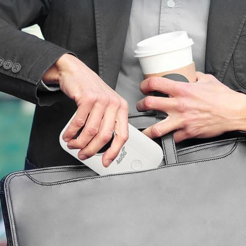 High-Speed Portable WiFi Router with 5G Support
