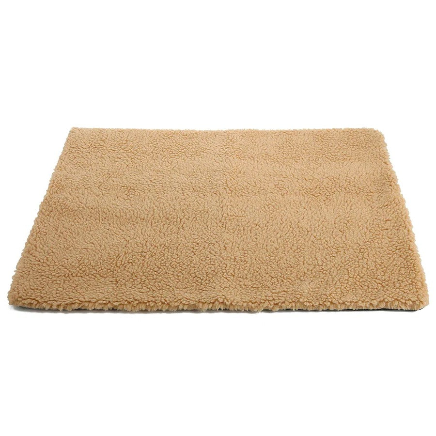 Self-Warming Faux-Fur Pet Mat for Dogs and Cats
