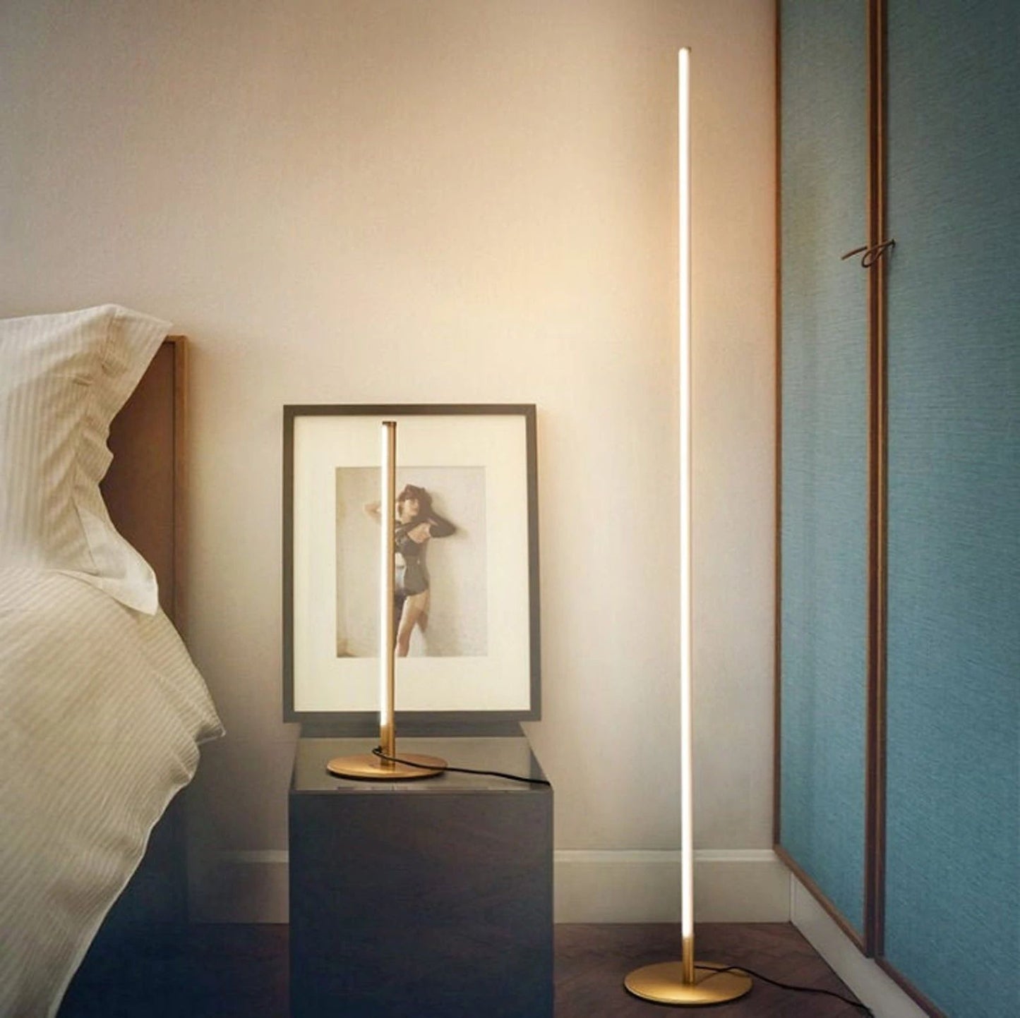 Modern LED Floor Lamp with Minimalist Design