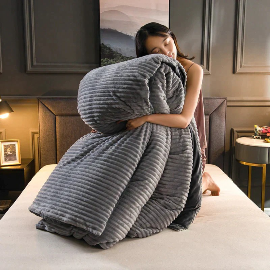 Soft Plush Fleece Blanket for Cozy Warmth