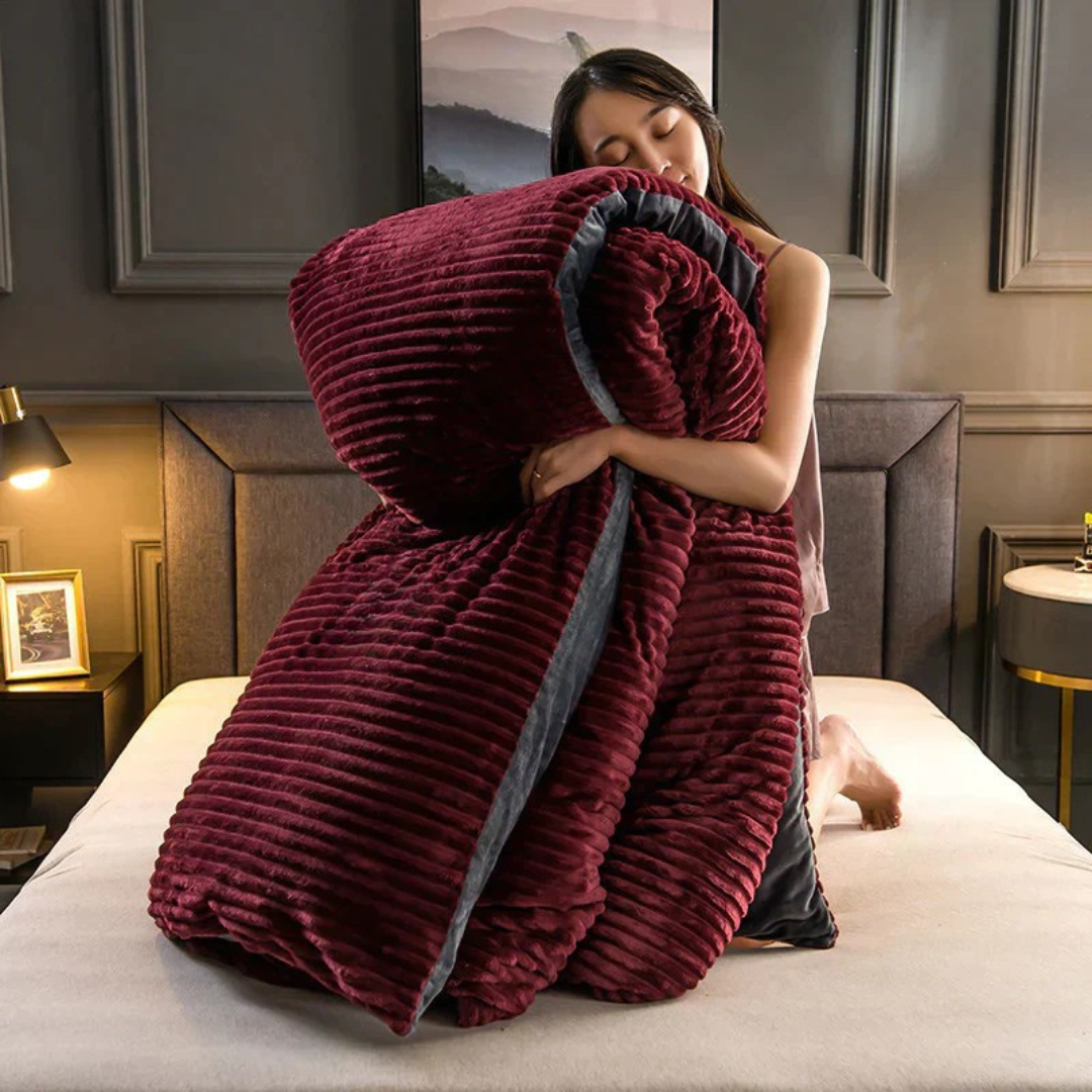 Soft Plush Fleece Blanket for Cozy Warmth