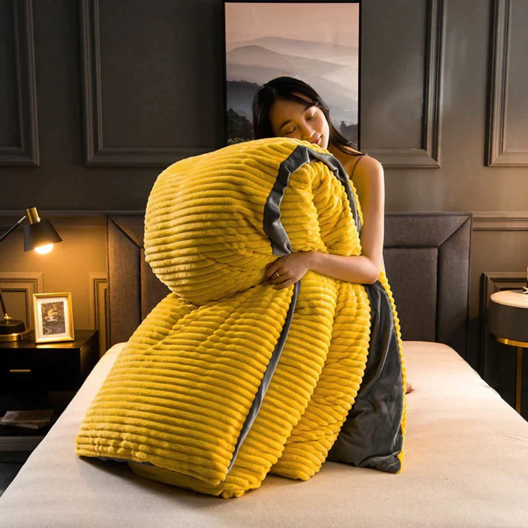 Soft Plush Fleece Blanket for Cozy Warmth
