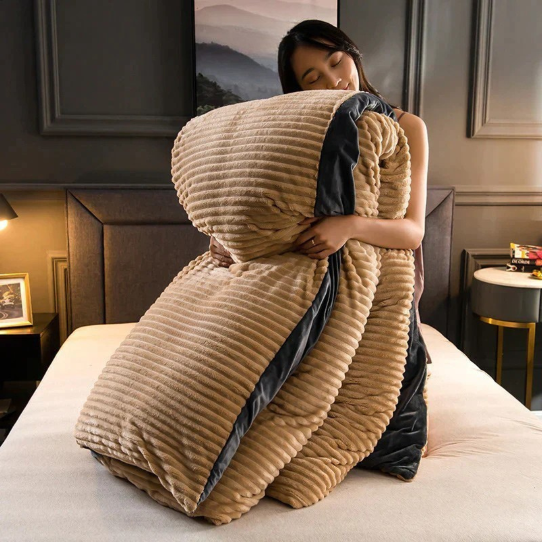 Soft Plush Fleece Blanket for Cozy Warmth