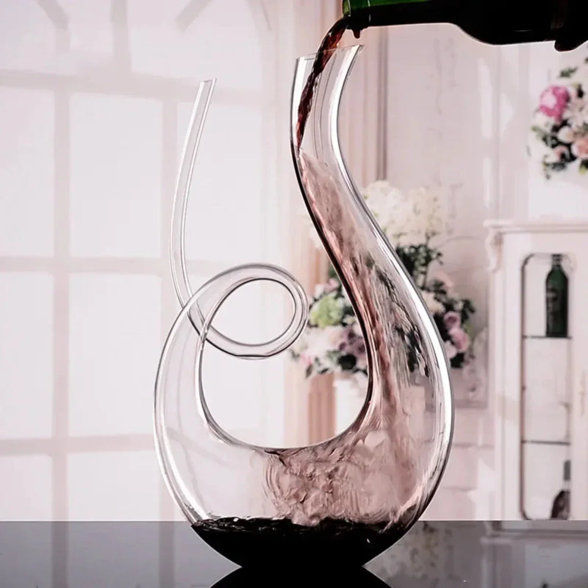 Lead-Free Crystal Wine Decanter with Swirling Design for Optimal Aeration