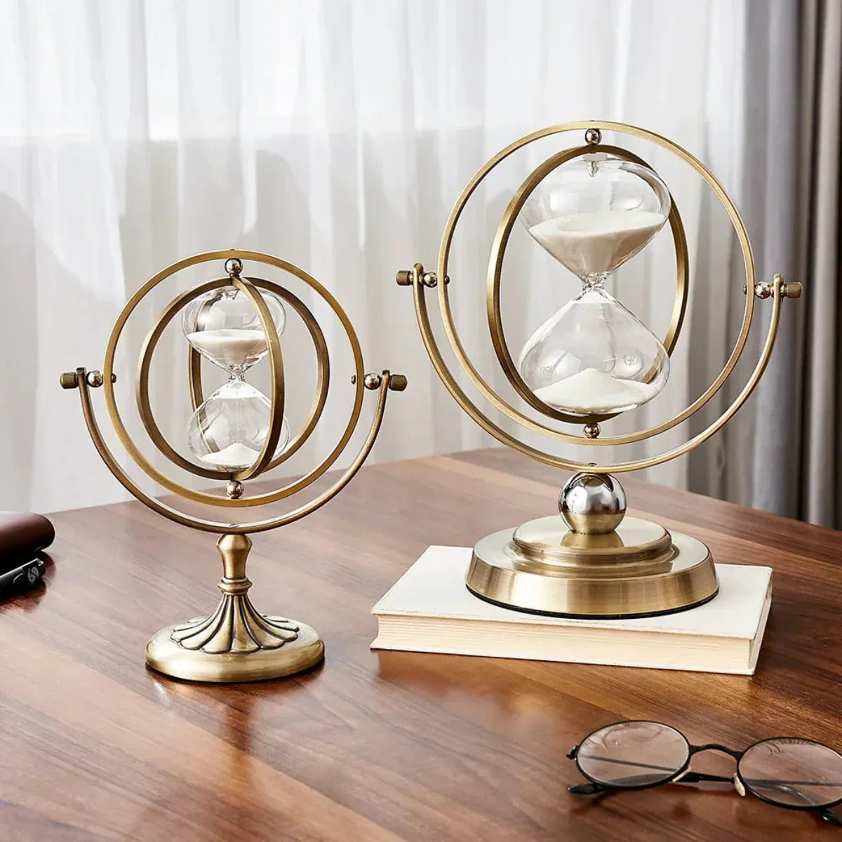Minimalist Metal and Glass Sand Timer Stopper