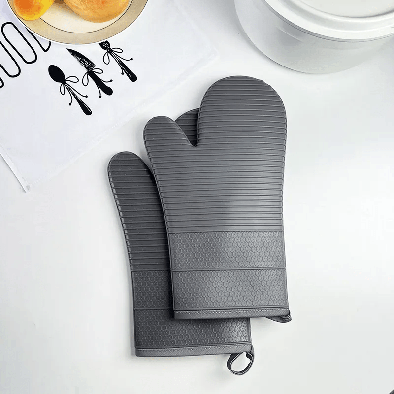 Non-Slip Heat-Resistant Silicone Oven Gloves