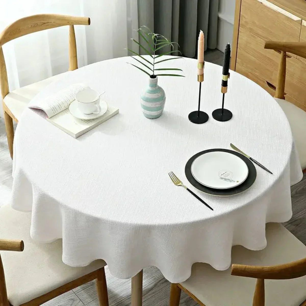 Round Linen Tablecloth with Woven Texture for Everyday Use