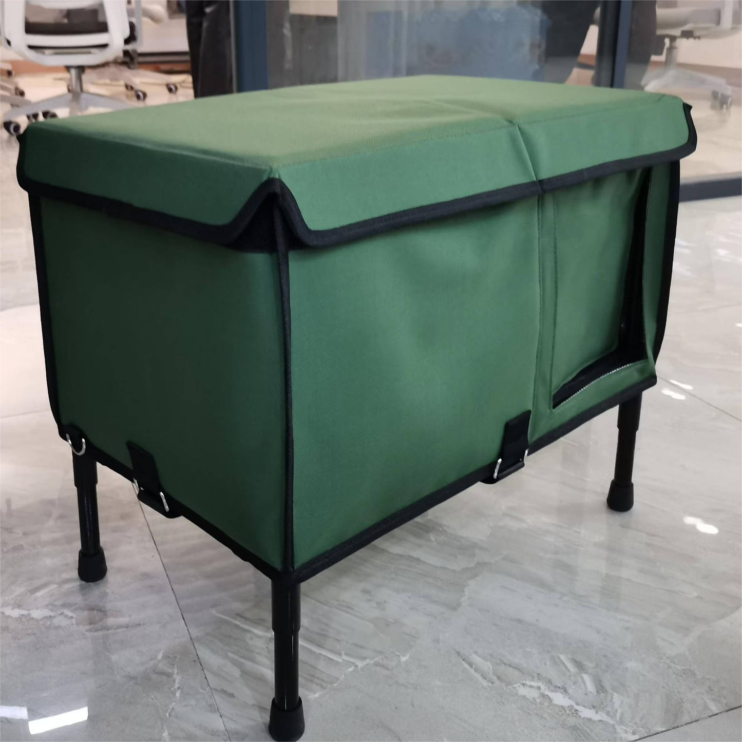 Heated Outdoor Cat House with Insulation and Escape Door