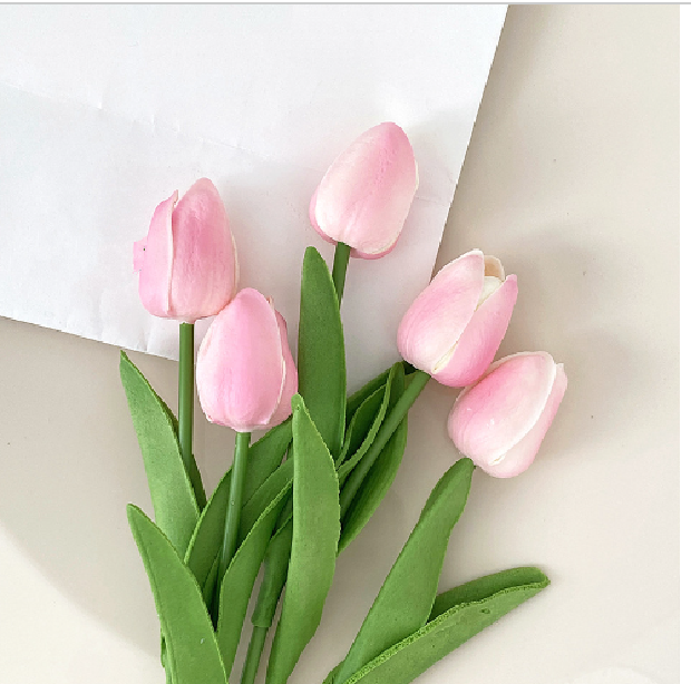 Lifelike Faux Tulip Bouquet in Vibrant Colors