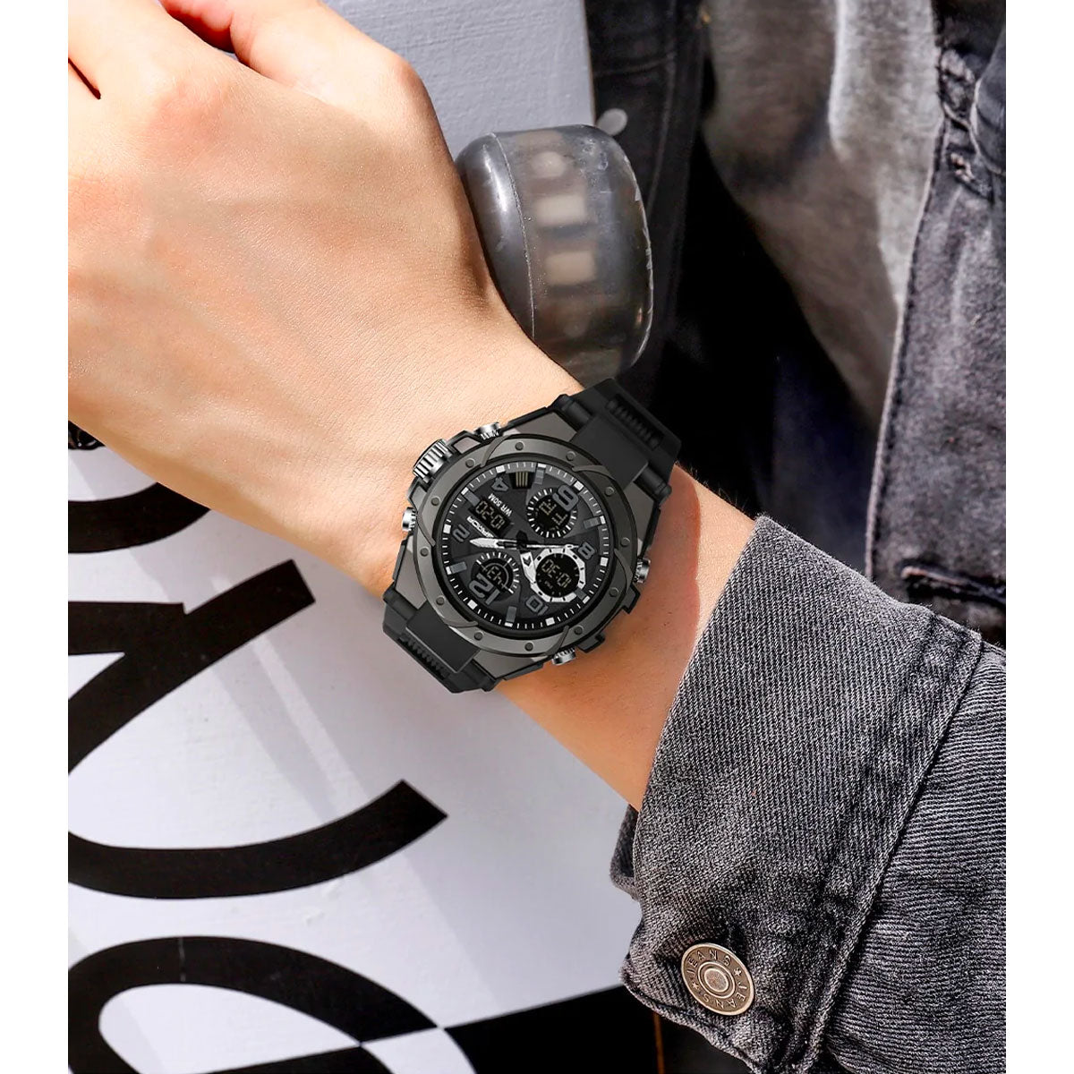 Multifunction Military Style Watch with Analog and Digital Display