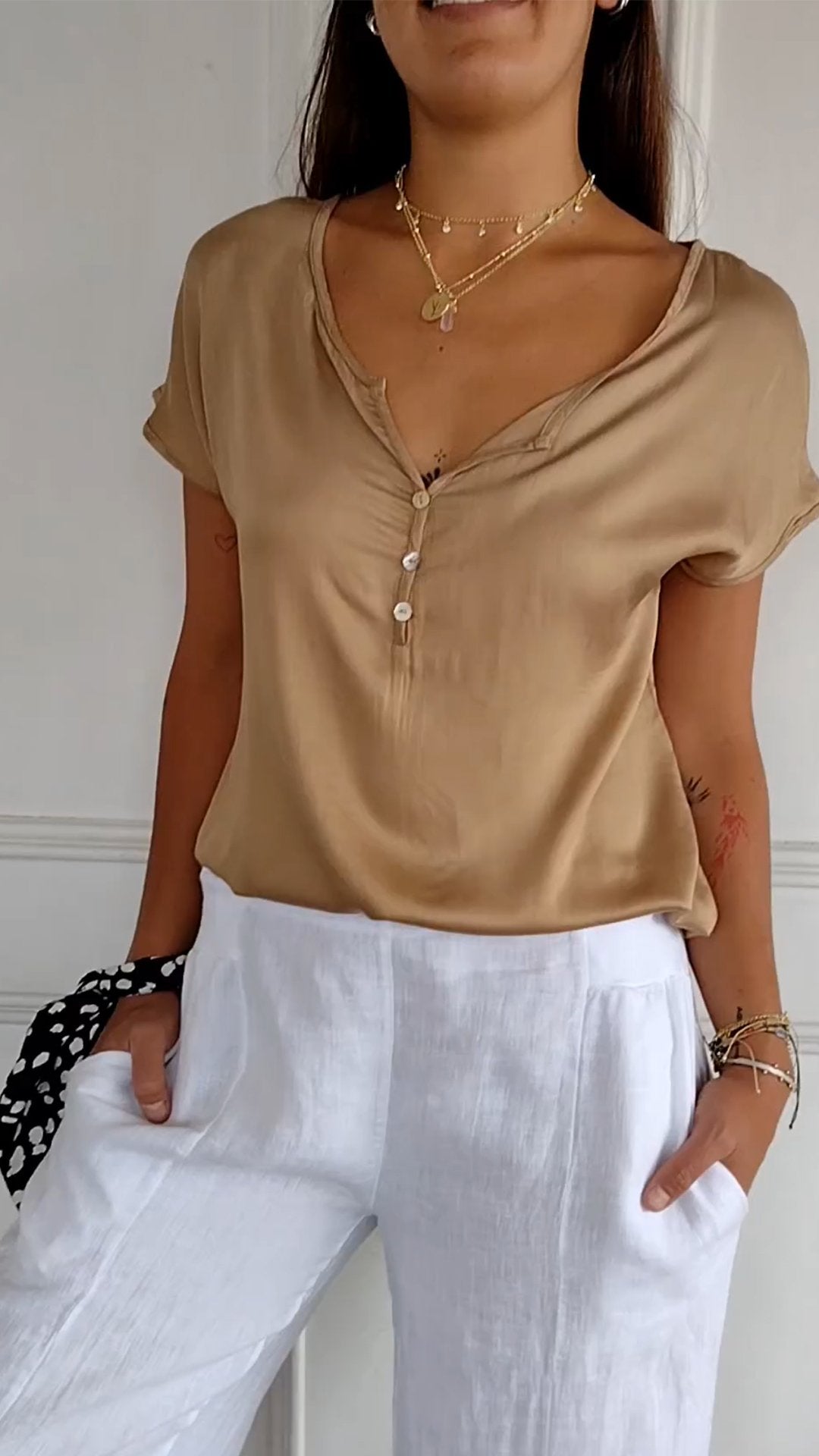 Sylvette - Minimalist Sleek Top
