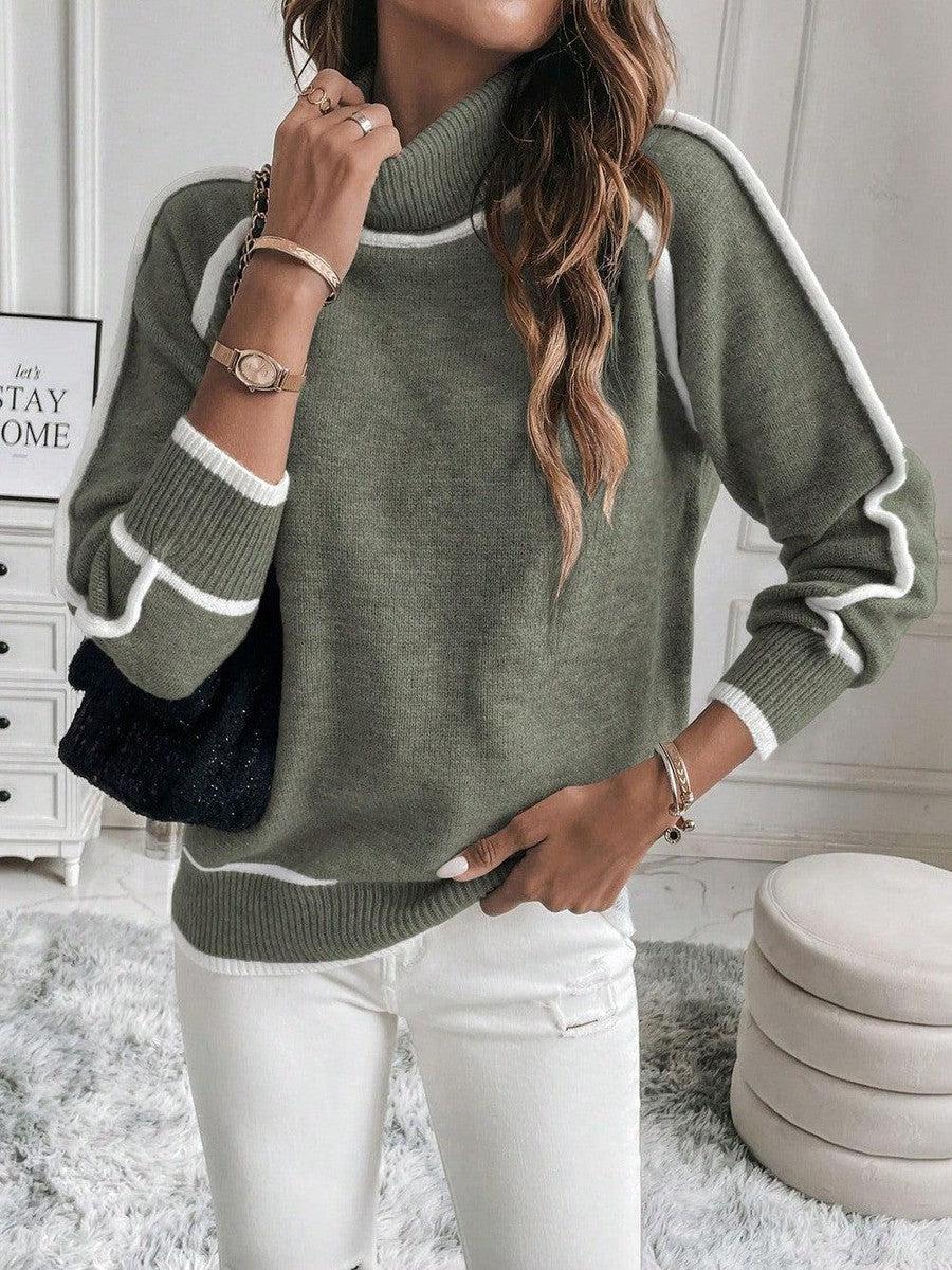 Cropped Loose Fit Sweater with Contrast Lines