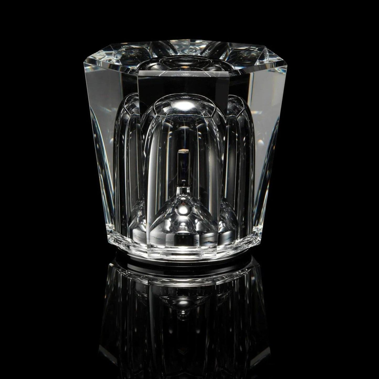 Crystal LED Table Lamp with 360° Light Projection - Wireless & USB Rechargeable
