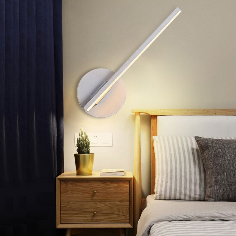 Minimalist LED Wall Lamp with Linear Design