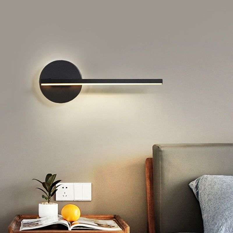 Minimalist LED Wall Lamp with Linear Design