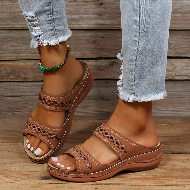 Comfortable Orthopedic Sandals for Women with Adjustable Straps