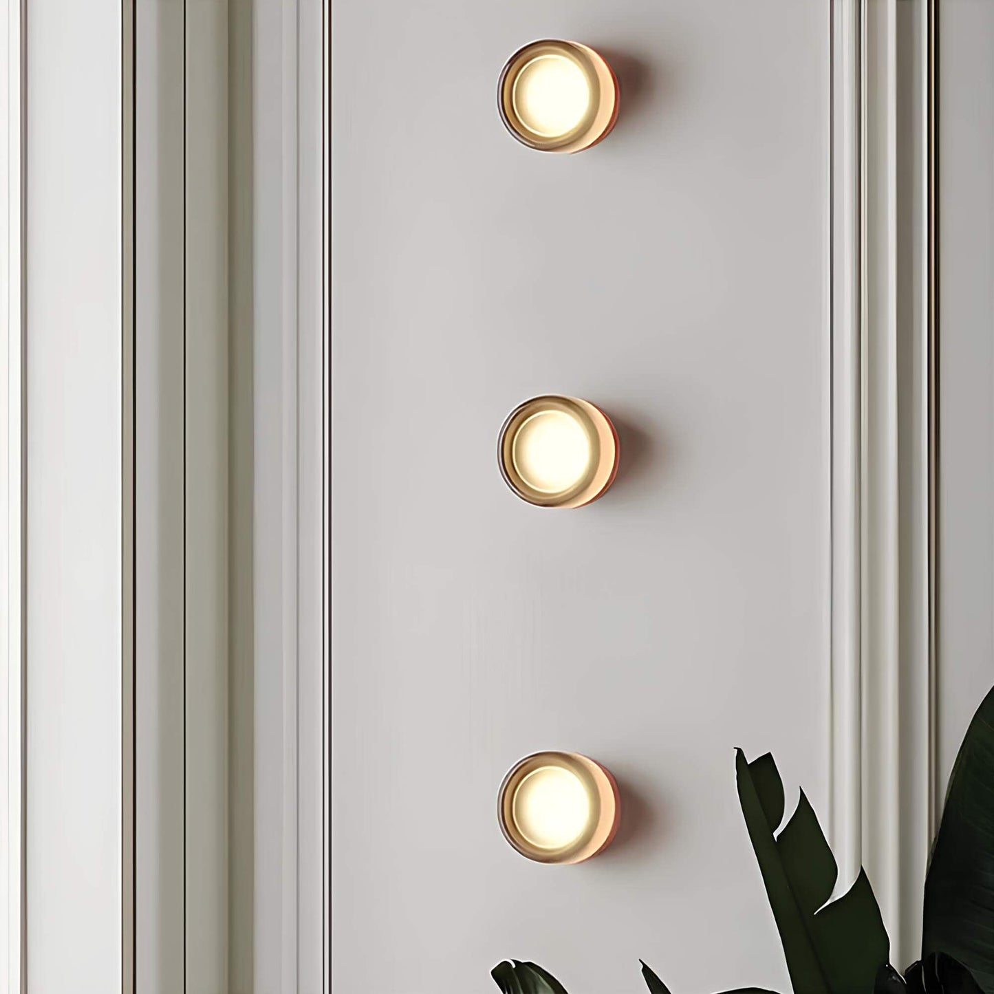 Curved LED Wall Lamp in Contemporary Design