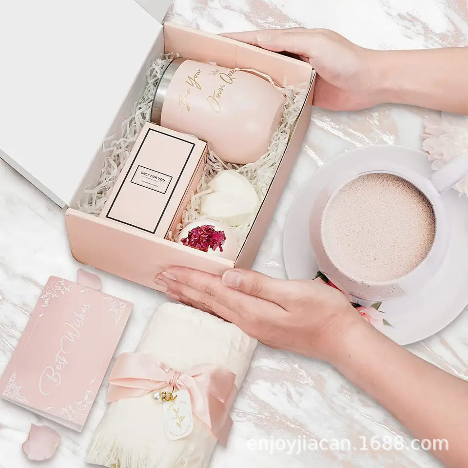 Luxury Pink Bath Gift Set for Relaxation