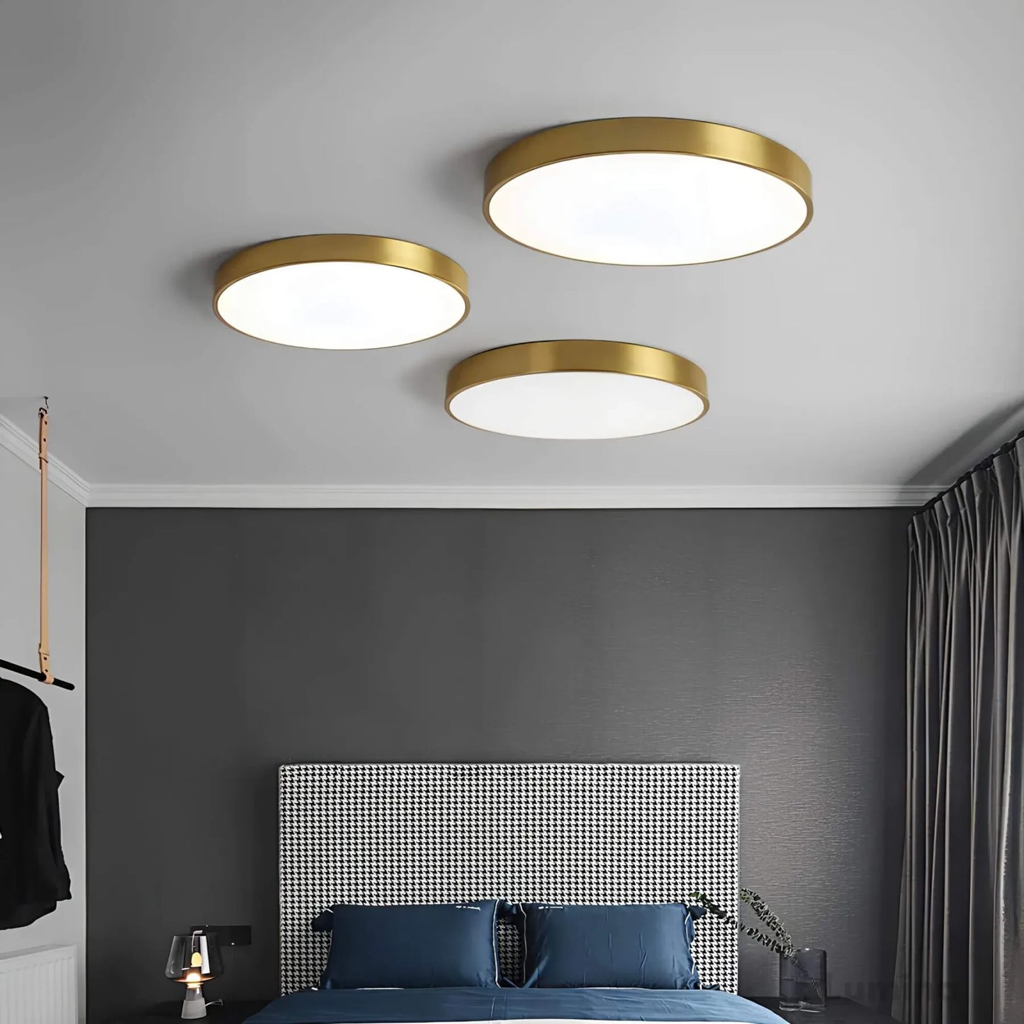 Modern Color-Changing Ceiling Light with Remote Control