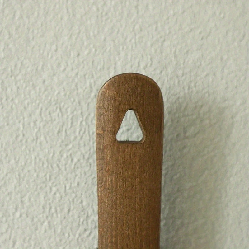 Ergonomic Long Handle Metal Shoe Horn
