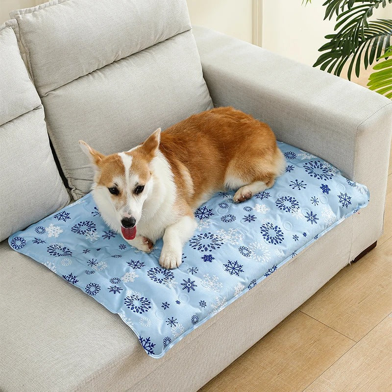 Self-Cooling Dog Mat with Non-Toxic Gel Technology