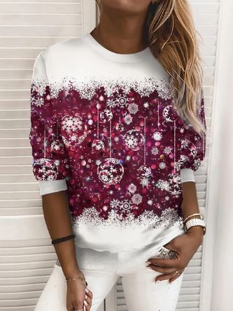Festive Graphic Sweatshirt for Winter Gatherings