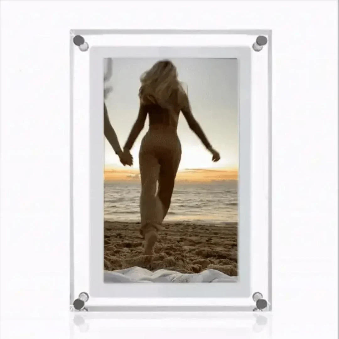 Customizable Digital Picture Frame for Cherished Memories