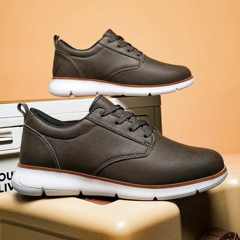 Lace-Up Men's Casual Sneakers with Lightweight Sole