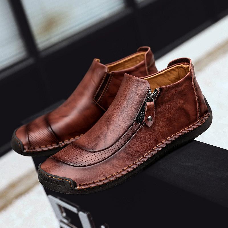 Handcrafted Men's Casual Ankle Boots with Round Toe Design