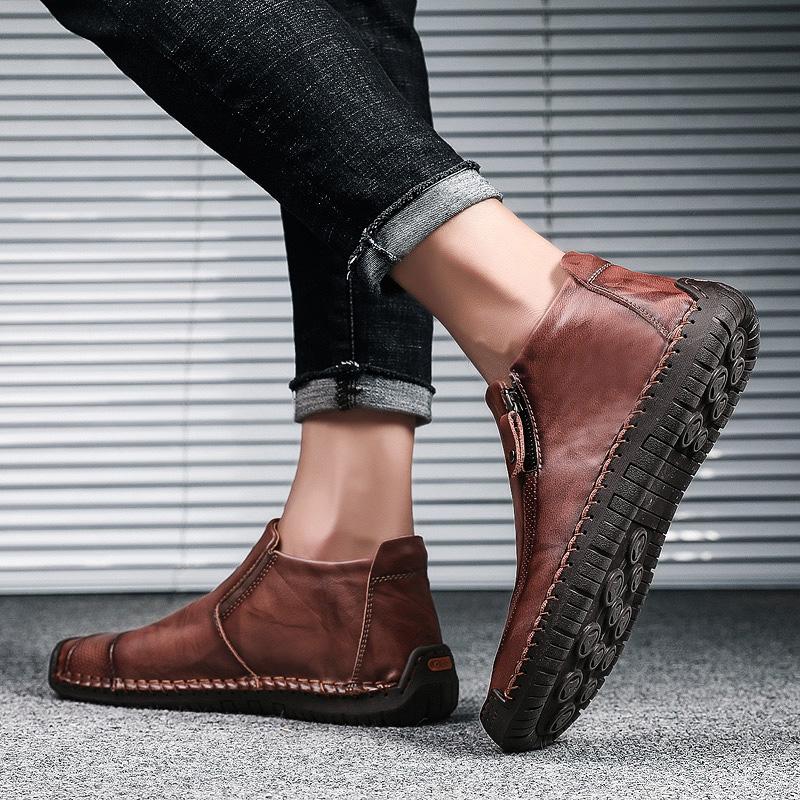 Handcrafted Men's Casual Ankle Boots with Round Toe Design