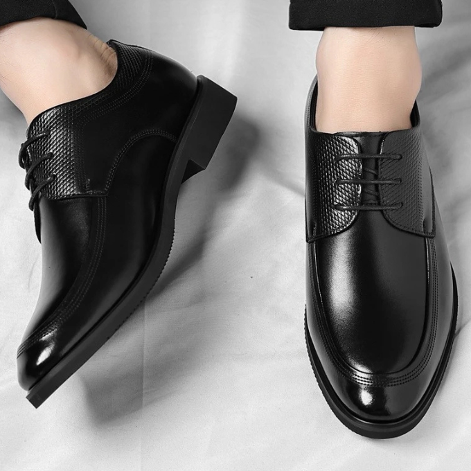 Men's Polished Leather Dress Shoes with Cushioned Comfort
