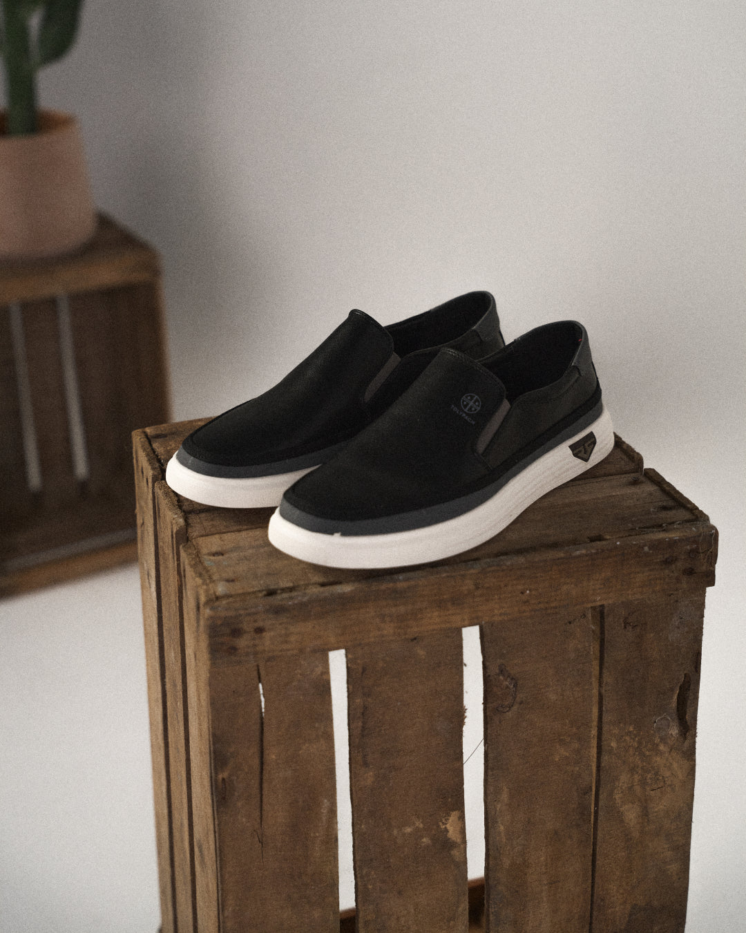 Men's Slip-On Shoes with Padded Comfort - Classic Black and White Options