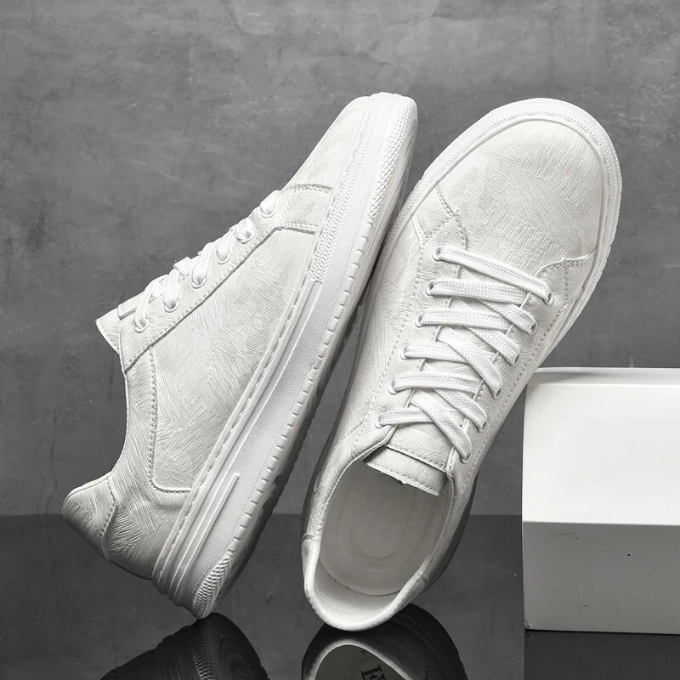 Men's Lightweight Everyday Sneakers with Cushioned Comfort