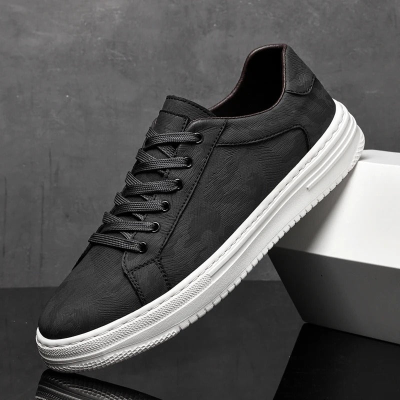 Men's Lightweight Everyday Sneakers with Cushioned Comfort