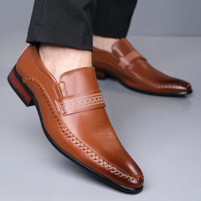 Glossy Leather Men's Dress Shoes with Wood-Detailed Heel