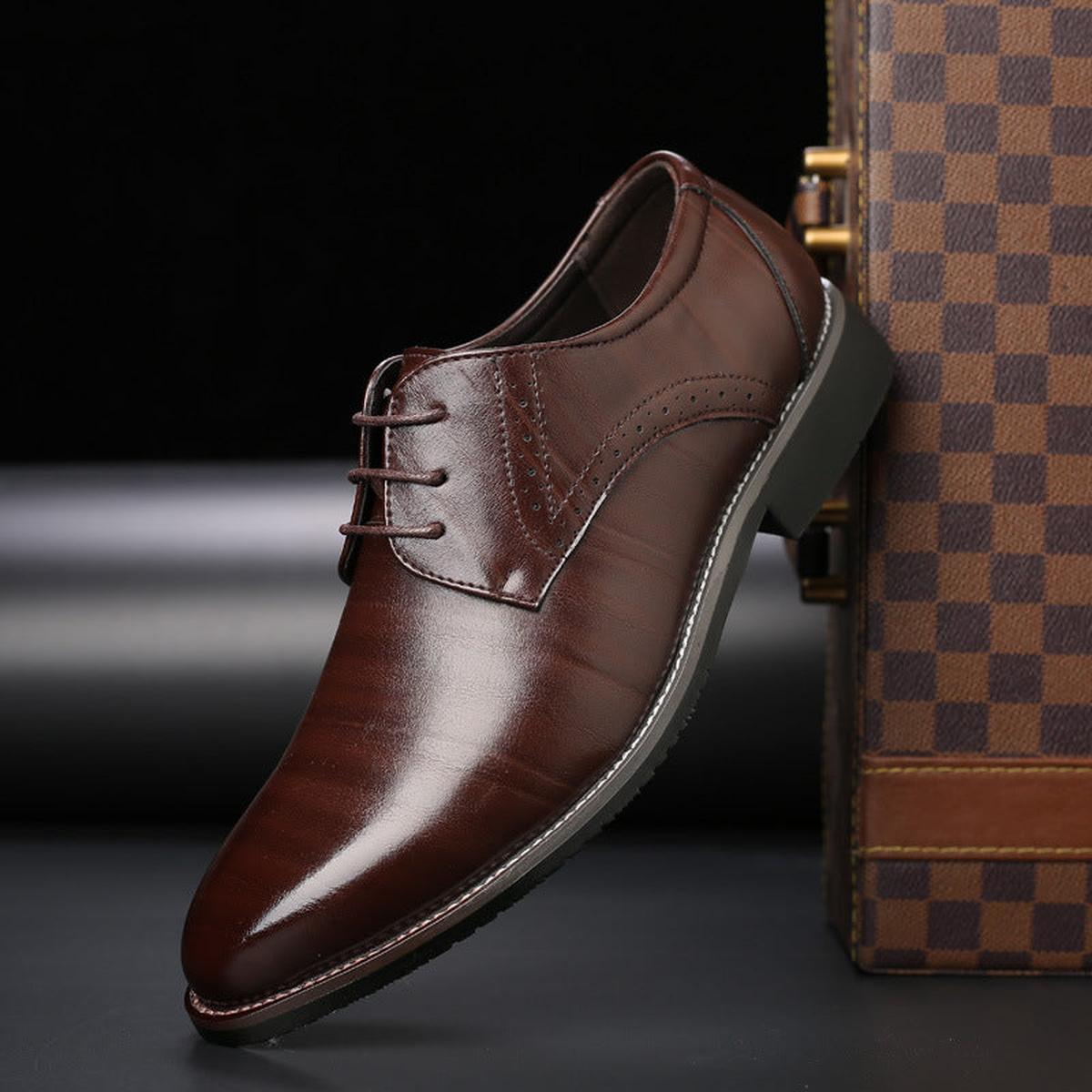 Men's Classic Lace-Up Formal Dress Shoes with Polished Finish